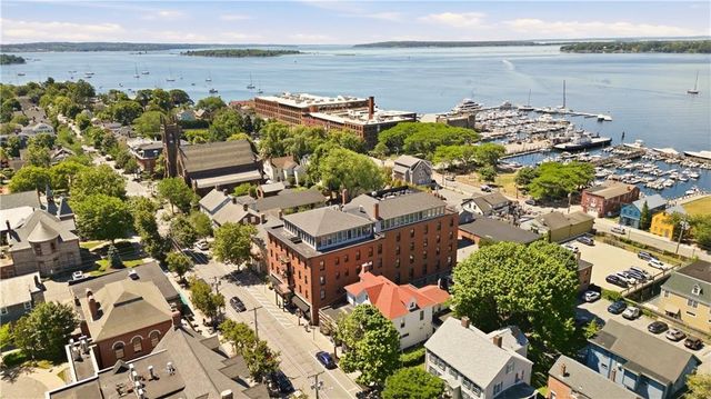 423 Hope Street D, Bristol, RI 02809