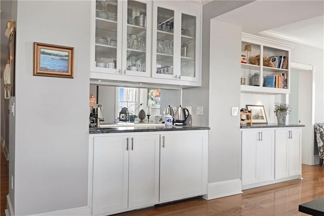 423 Hope Street D, Bristol, RI 02809