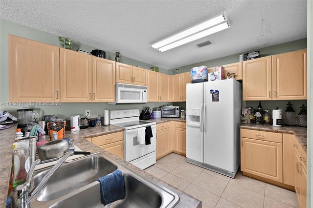 6767 Duval Ave, West Palm Beach, FL 33411
