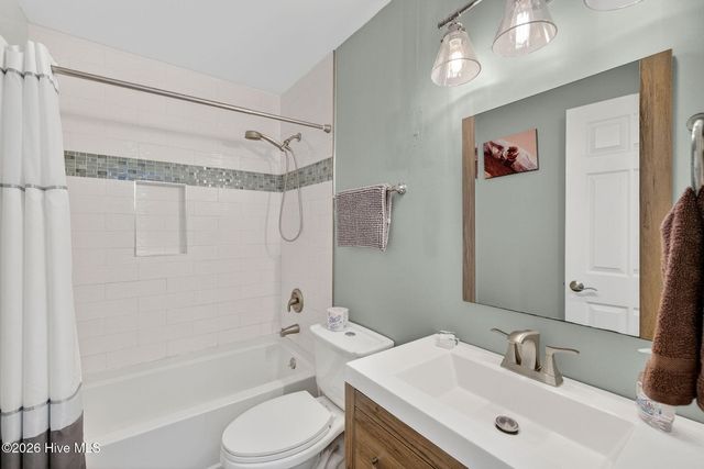 790 New River Inlet Road 201b, N Topsail Beach, NC 28460