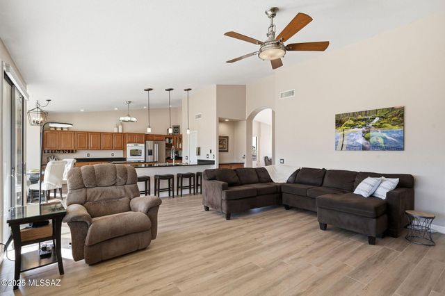 36167 S Boulder Crest Drive, Tucson, AZ 85739