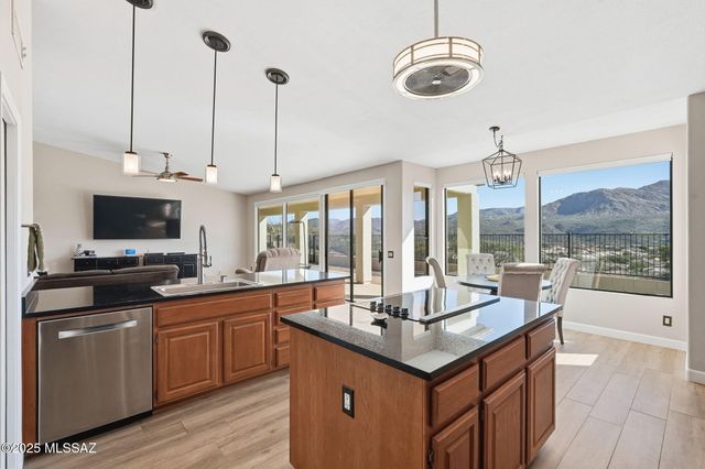 36167 S Boulder Crest Drive, Tucson, AZ 85739