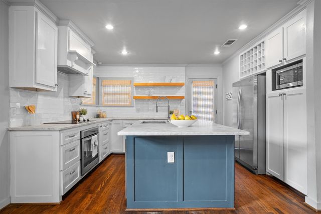 3836 Pershing Avenue, Fort Worth, TX 76107