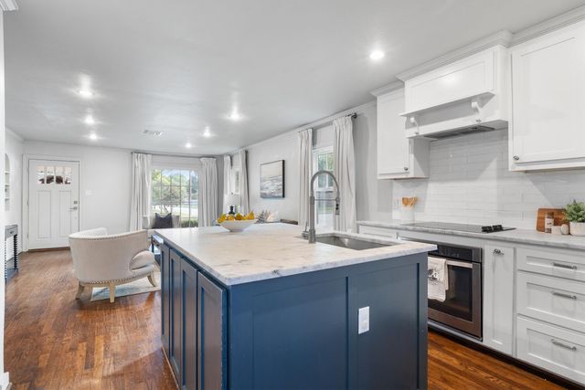 3836 Pershing Avenue, Fort Worth, TX 76107