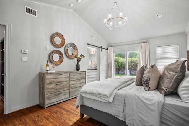 3836 Pershing Avenue, Fort Worth, TX 76107