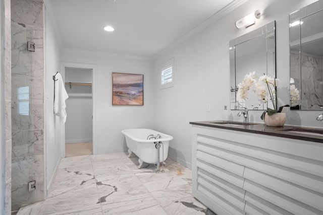 3836 Pershing Avenue, Fort Worth, TX 76107