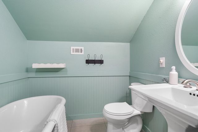 3836 Pershing Avenue, Fort Worth, TX 76107