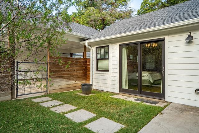 3836 Pershing Avenue, Fort Worth, TX 76107