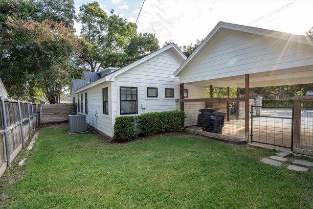 3836 Pershing Avenue, Fort Worth, TX 76107