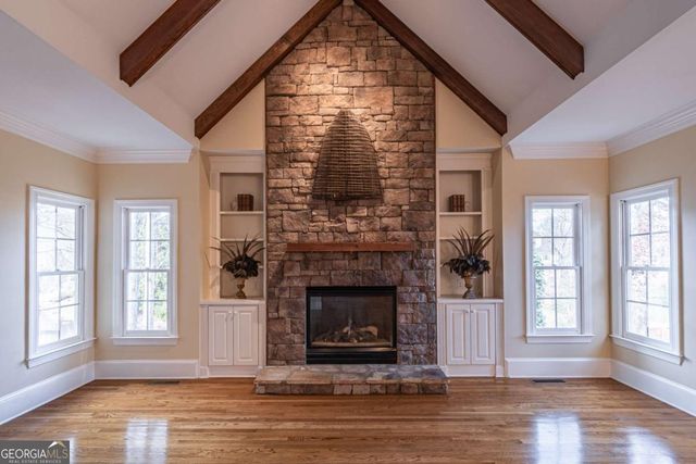 2169 Glenmore Lane, Snellville, GA 30078