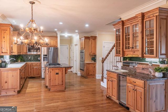 2169 Glenmore Lane, Snellville, GA 30078