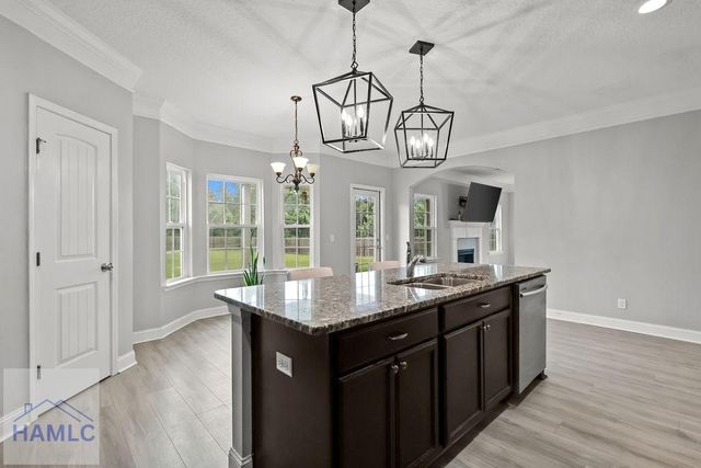 135 Brookhaven Loop NE, Ludowici, GA 31316