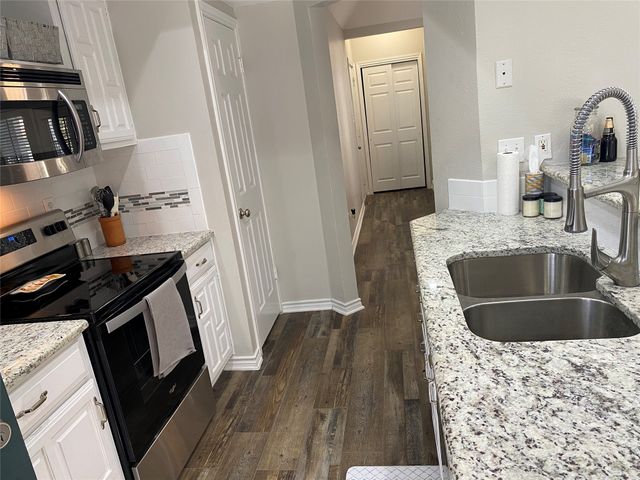 3105 San Jacinto Street 119, Dallas, TX 75204