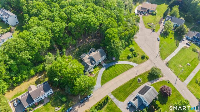1 Hidden Brook Road, Hamden, CT 06518