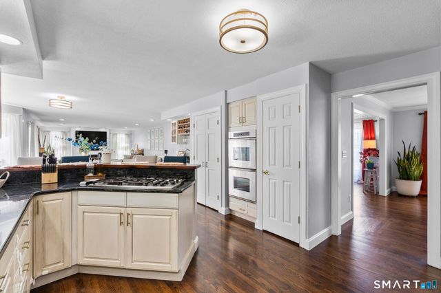1 Hidden Brook Road, Hamden, CT 06518