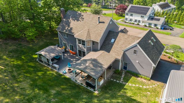 1 Hidden Brook Road, Hamden, CT 06518