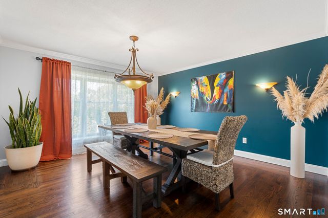 1 Hidden Brook Road, Hamden, CT 06518