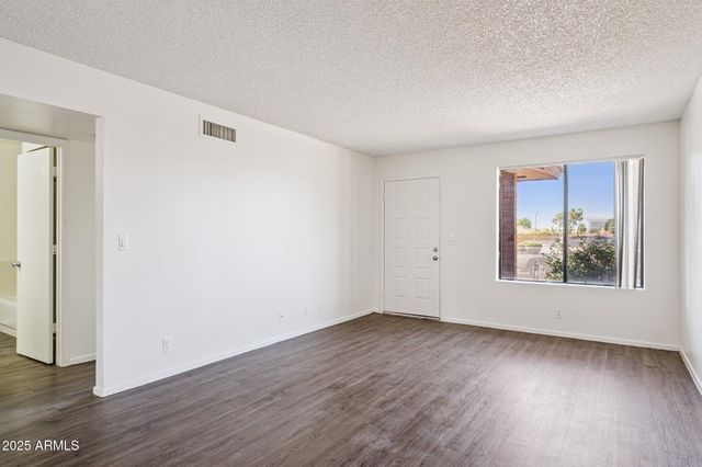 5925 E University Drive Apt 122, Mesa, AZ 85205