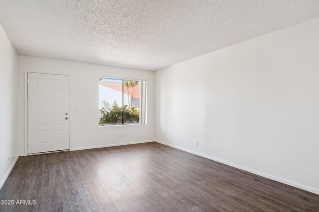5925 E University Drive Apt 122, Mesa, AZ 85205