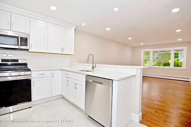 57 Golden Glow Circus, Toms River, NJ 08755