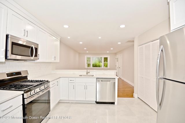 57 Golden Glow Circus, Toms River, NJ 08755