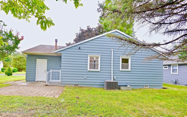 57 Golden Glow Circus, Toms River, NJ 08755