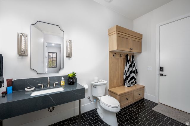 3287 S STAMSUND LN, Washington, UT 84780