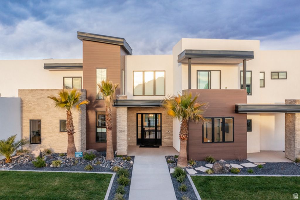 3287 S STAMSUND LN, Washington, UT 84780