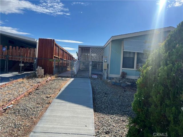 13815 Victoria Drive, Victorville, CA 92395