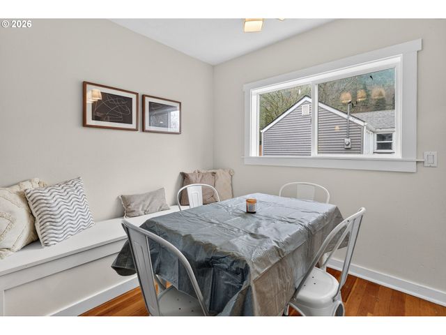 911 Nw FARGO St, Camas, WA 98607