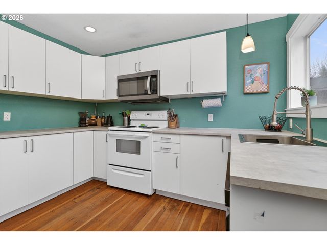 911 Nw FARGO St, Camas, WA 98607