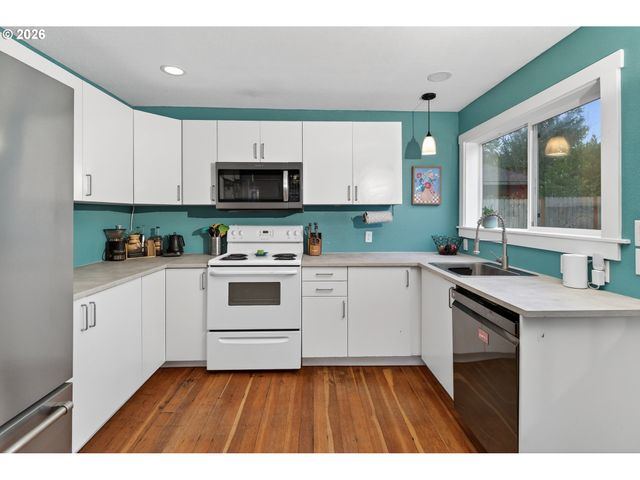 911 Nw FARGO St, Camas, WA 98607