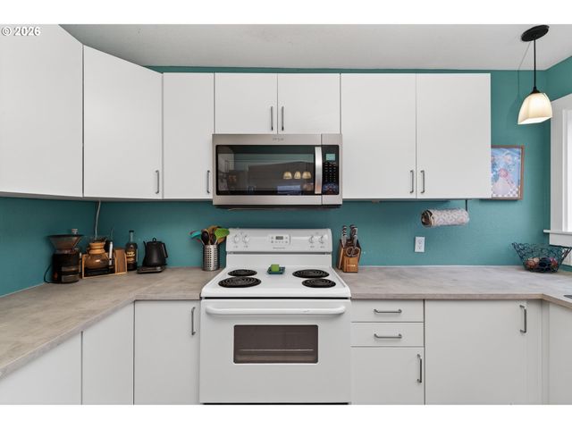 911 Nw FARGO St, Camas, WA 98607