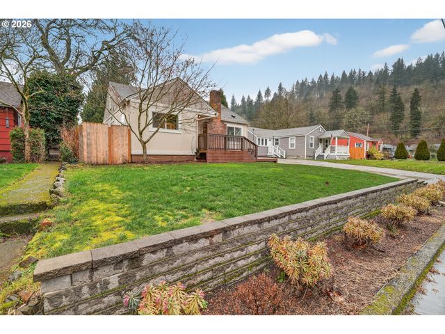 911 Nw FARGO St, Camas, WA 98607