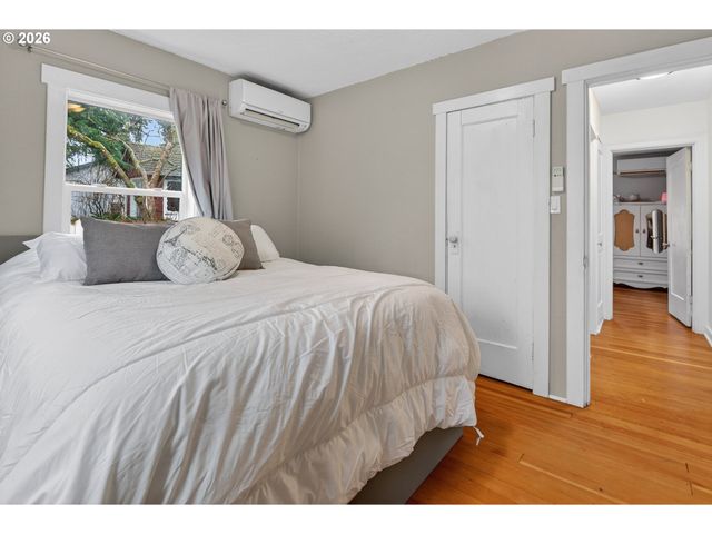 911 Nw FARGO St, Camas, WA 98607