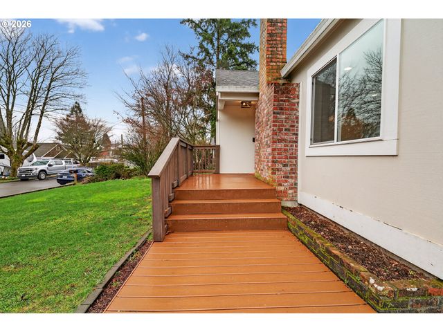 911 Nw FARGO St, Camas, WA 98607