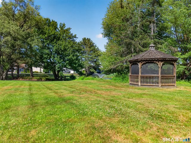 15 Silverbrook Lane 15, Clinton, CT 06413