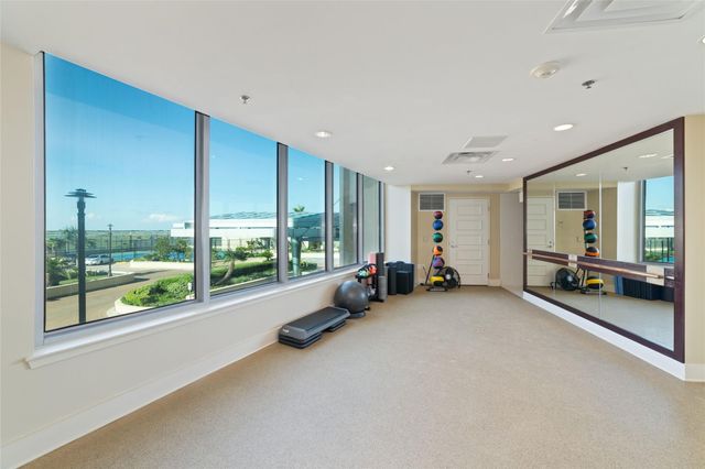 801 E Beach Drive TW1004, Galveston, TX 77550