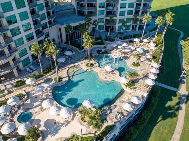 801 E Beach Drive TW1004, Galveston, TX 77550