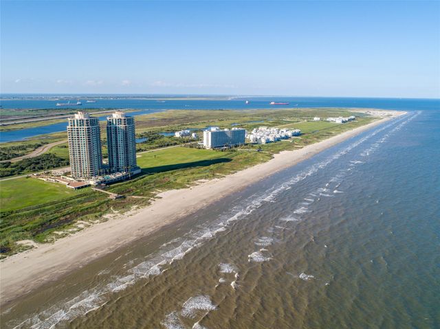 801 E Beach Drive TW1004, Galveston, TX 77550