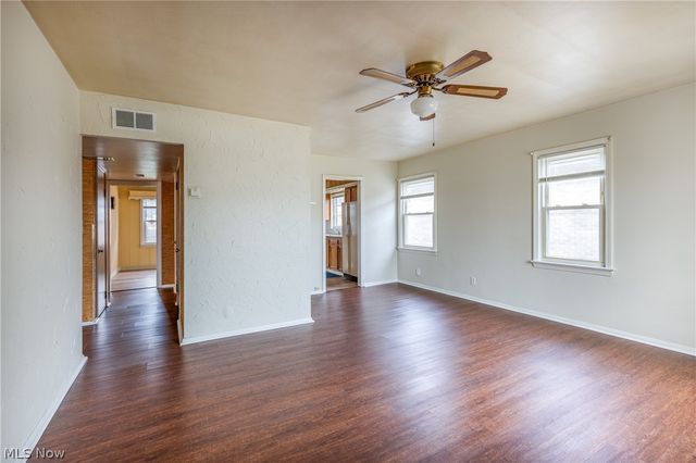 1303 Dartmoor Avenue, Parma, OH 44134