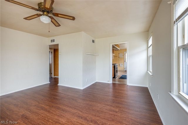 1303 Dartmoor Avenue, Parma, OH 44134