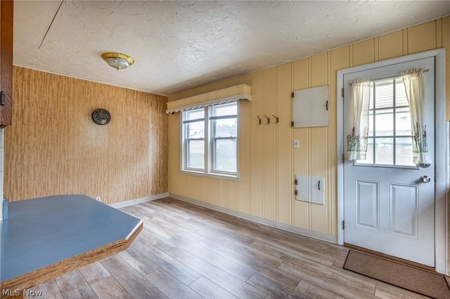 1303 Dartmoor Avenue, Parma, OH 44134