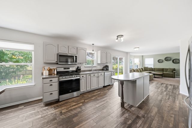 1987 Wedgeport Circle, Romeoville, IL 60446