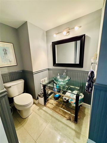 18051 Biscayne Blvd 503, Aventura, FL 33160