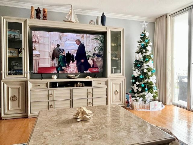 18051 Biscayne Blvd 503, Aventura, FL 33160