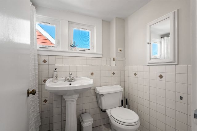 118 Avon St, Malden, MA 02148