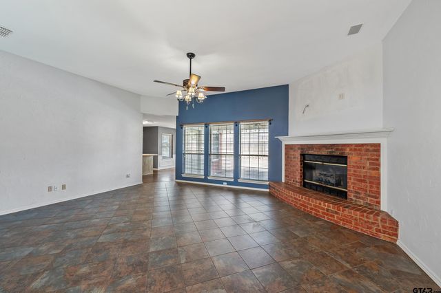 1709 Waterway Cove, Whitehouse, TX 75791