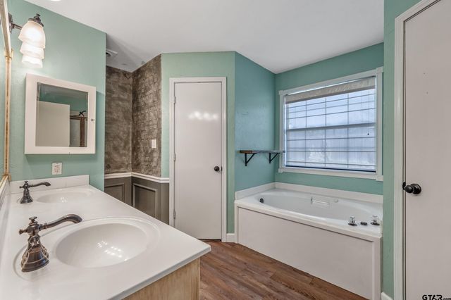1709 Waterway Cove, Whitehouse, TX 75791