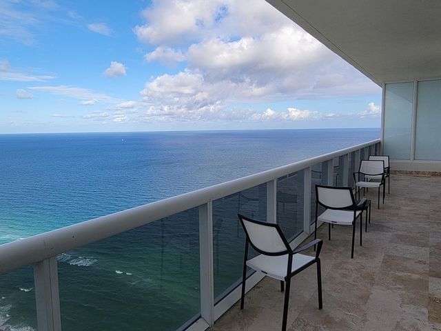 1830 S Ocean Drive 5111, Hallandale, FL 33009
